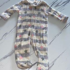 Swiggles Ultra Soft zip up sleeper, baby girls pajamas Sz 3-6mo 100% polyester